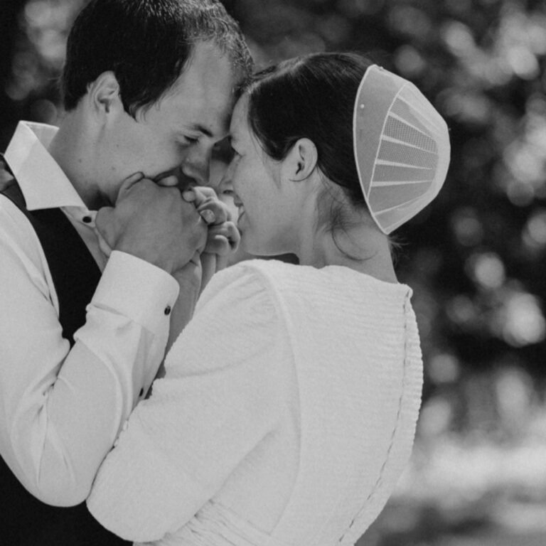 76A9A854 7F67 474B 82FF AE6C3F717132 768x768