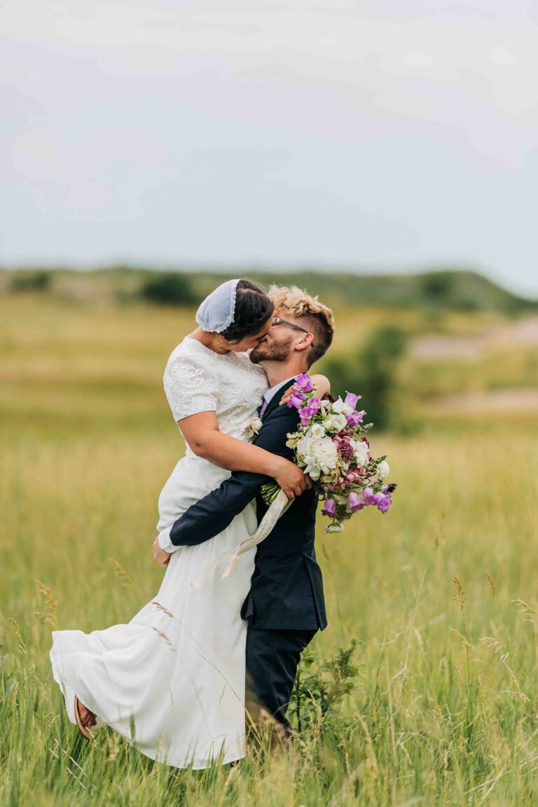 5B6D685D 2140 48C4 B7B5 4CE8CFCEDEEC 768x1152